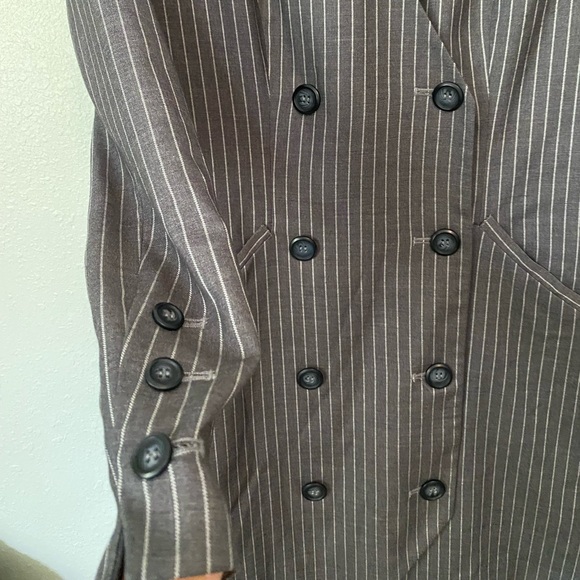 Ali & Jay Pinstriped small Blazer - Picture 3 of 8